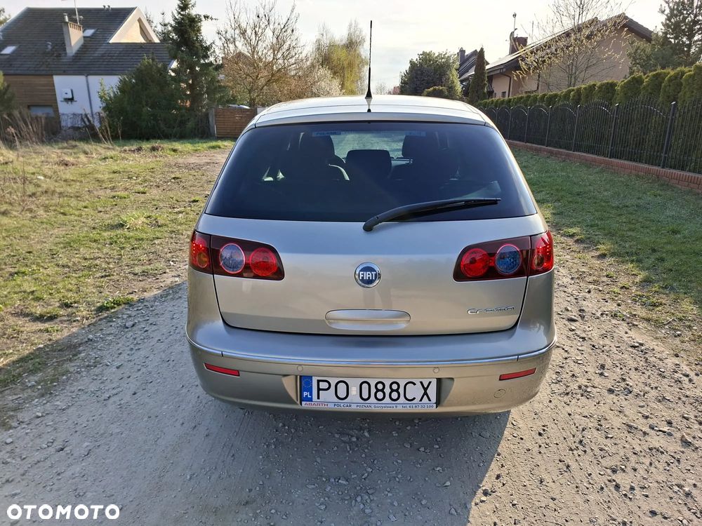 Fiat Croma 1.9 JTD Emotion - 6