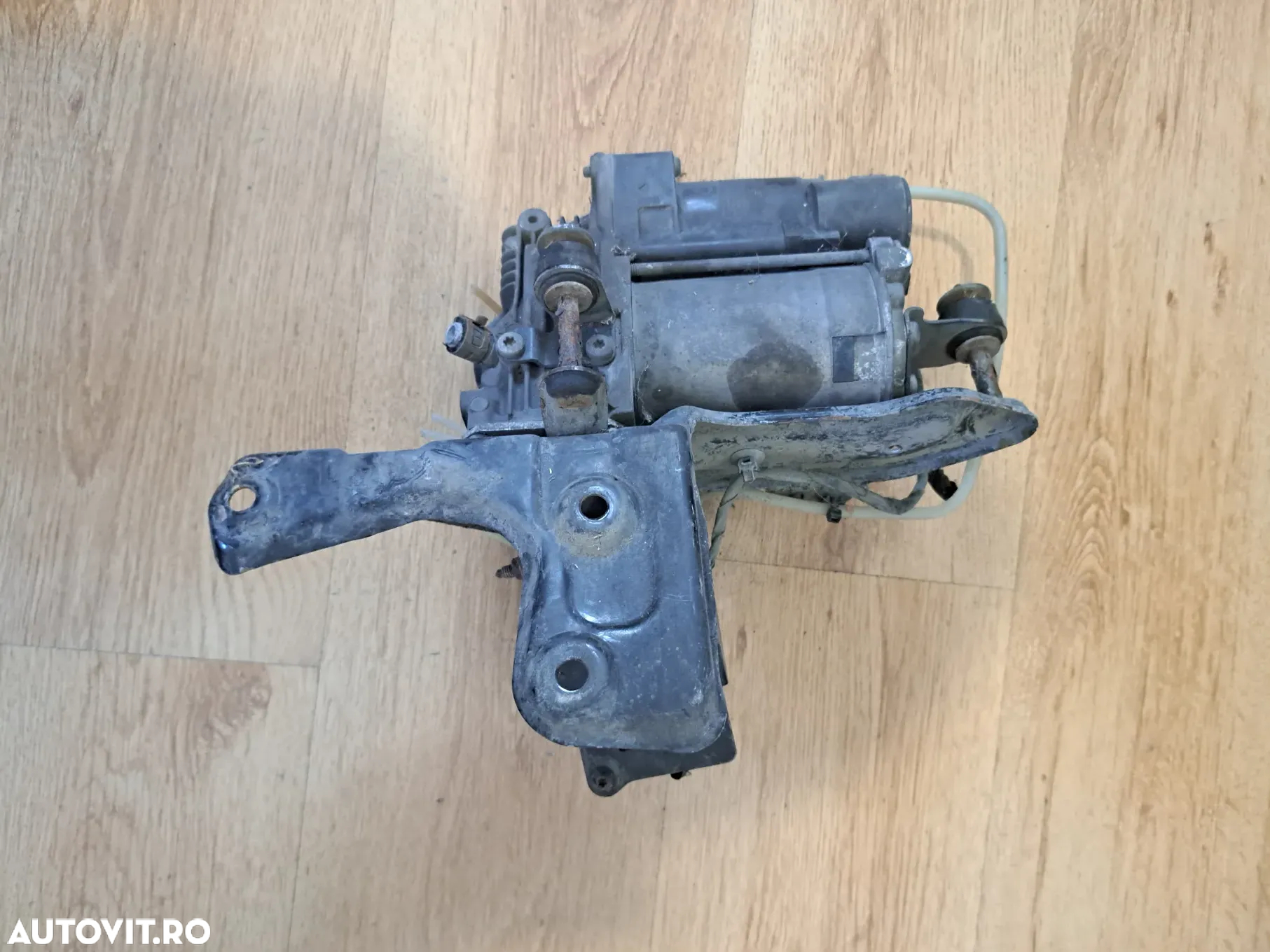 Compresor pompa suspensie pneumatica perne aer originala Mercedes S-class W221 - 3
