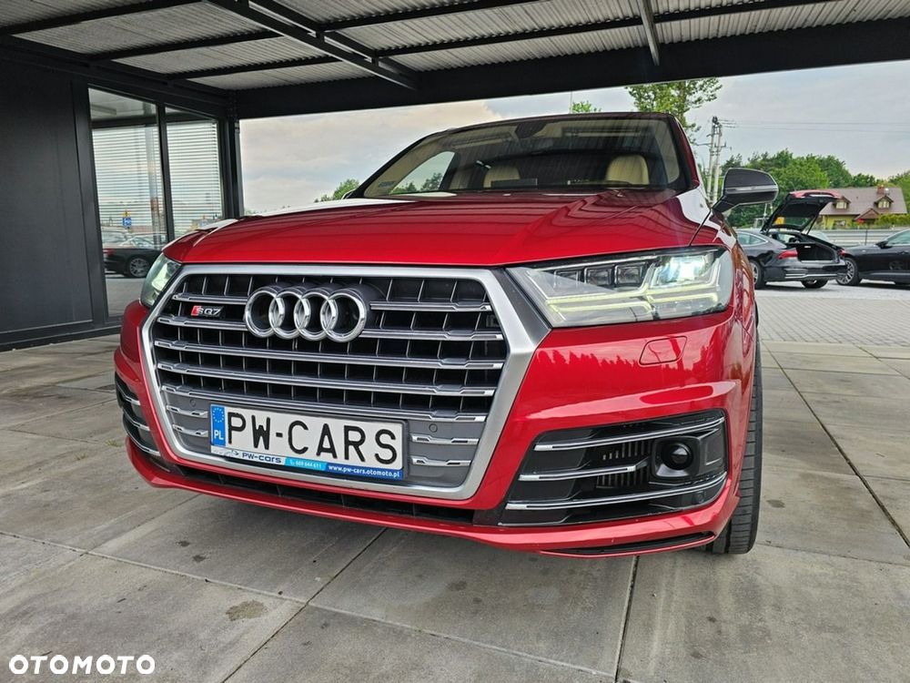 Audi SQ7 - 7