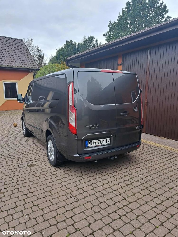 Ford TRANSIT CUSTOM - 8
