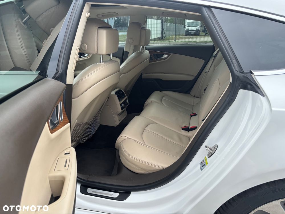 Audi A7 Sportback - 12