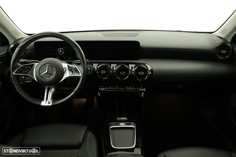 Mercedes-Benz A 200 Standard - 8