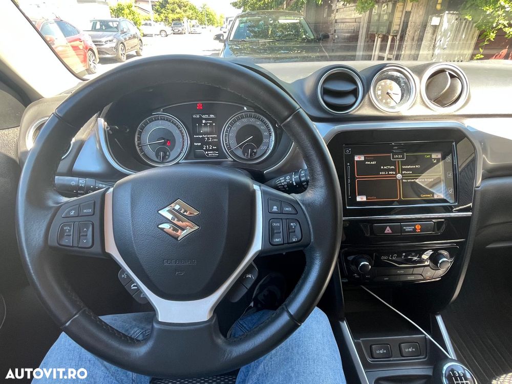 Suzuki Vitara 1.4 Boosterjet AllGrip MHEV Passion - 10