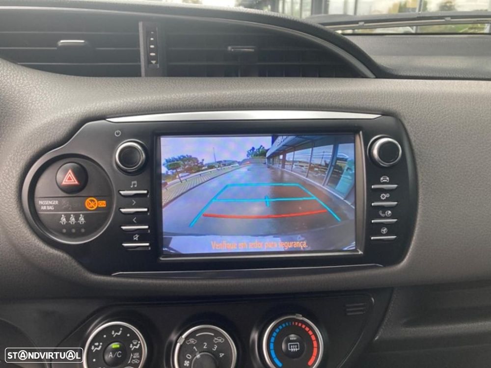 Toyota Yaris 1.0 VVT-i Exclusive - 19