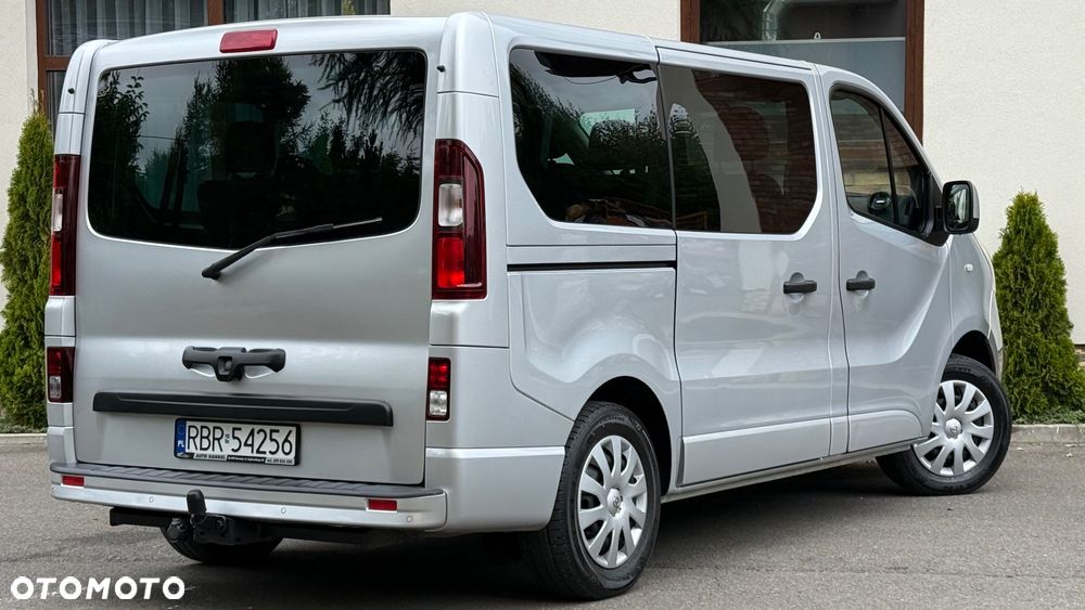 Opel Vivaro L1H1 2,7t Elegance Premium - 4