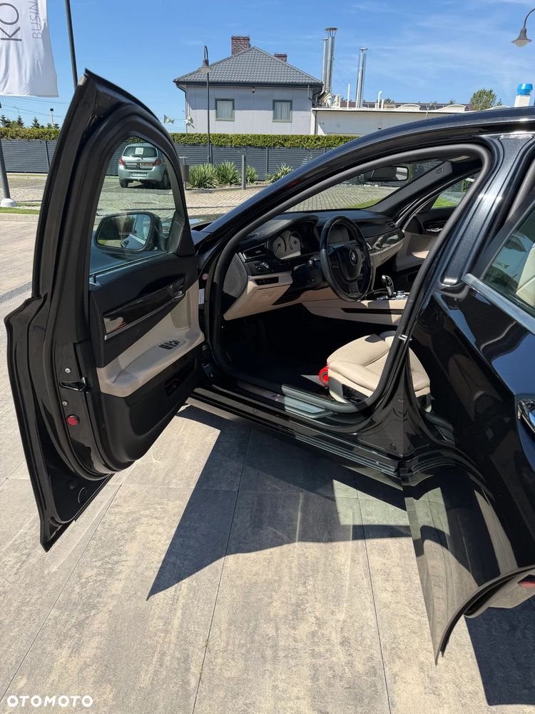 BMW Seria 7 740d xDrive - 5