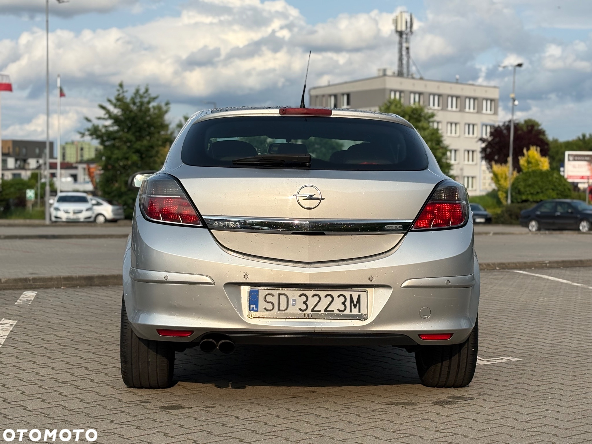 Opel Astra GTC 1.6 Sport - 9