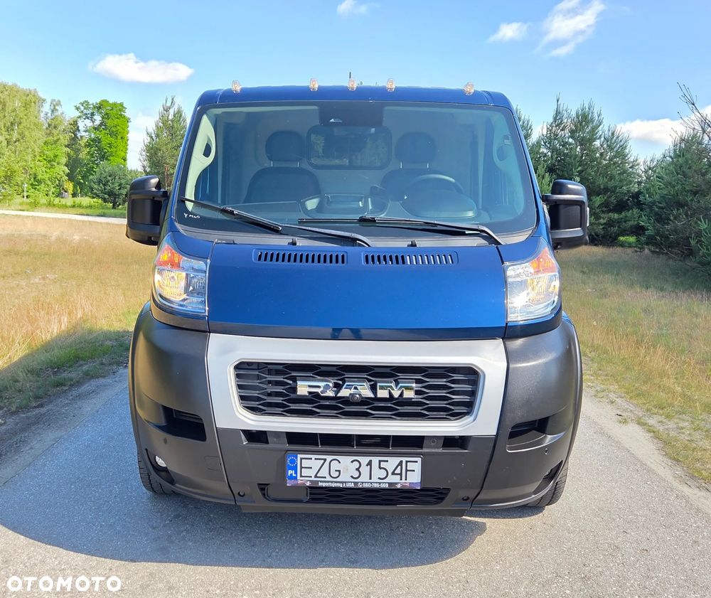 RAM PROMASTER 1500 - 4