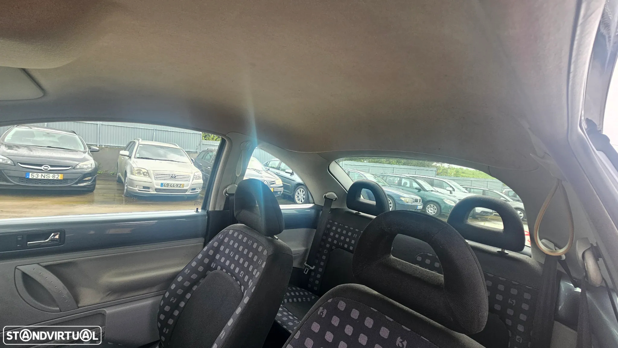 VW New Beetle 1.4 - 15