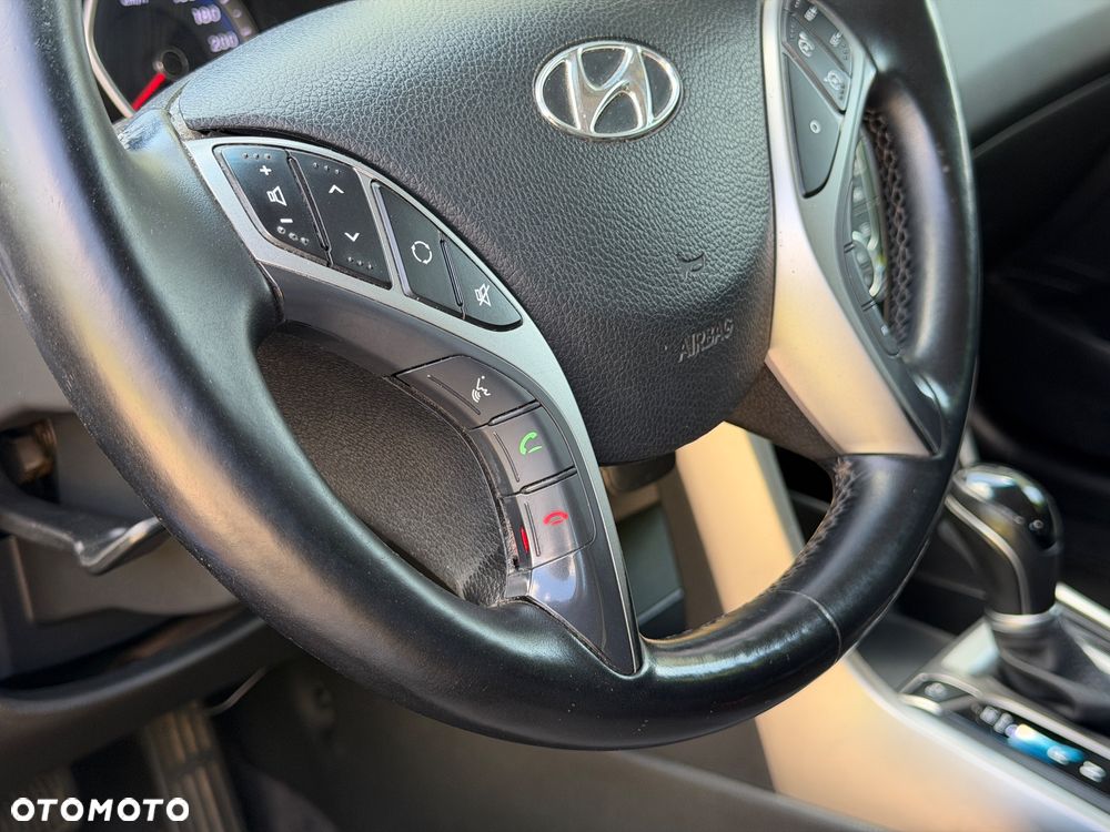 Hyundai i30 Kombi 1.6 GDi DCT Premium - 37