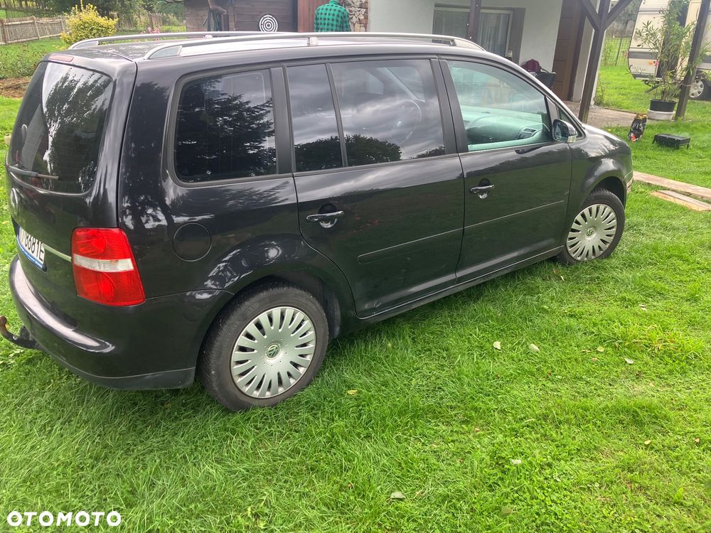Volkswagen Touran 1.9 TDI Conceptline - 4