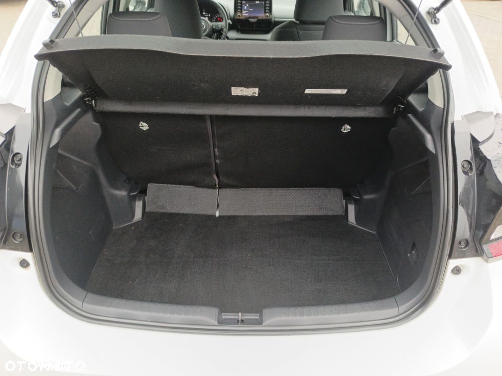 Toyota Yaris Hybrid 1.5 Comfort - 12