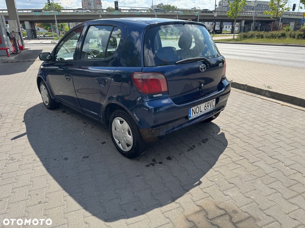 Toyota Yaris - 18