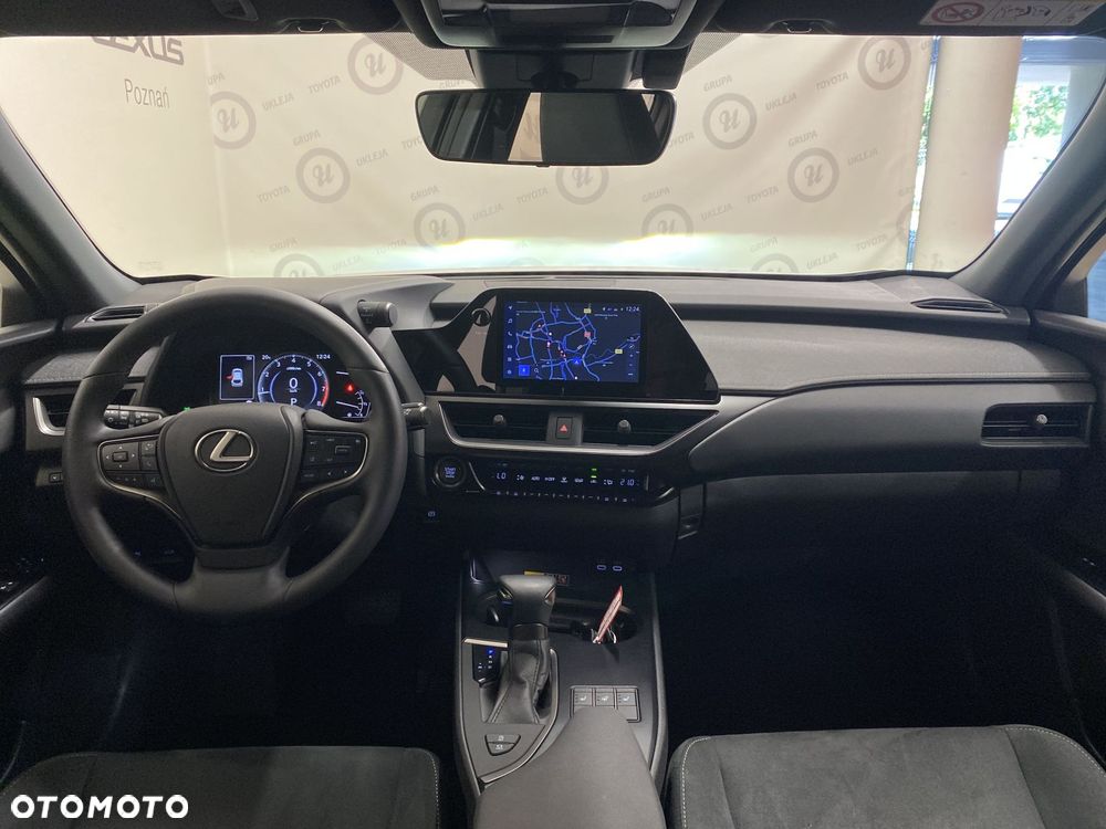 Lexus UX - 11