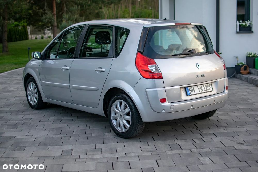 Renault Scenic - 25