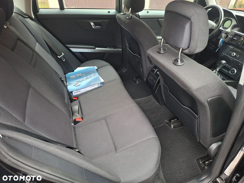 Mercedes-Benz GLK 220 CDI DPF 4Matic BlueEFFICIENCY 7G-TRONIC - 16