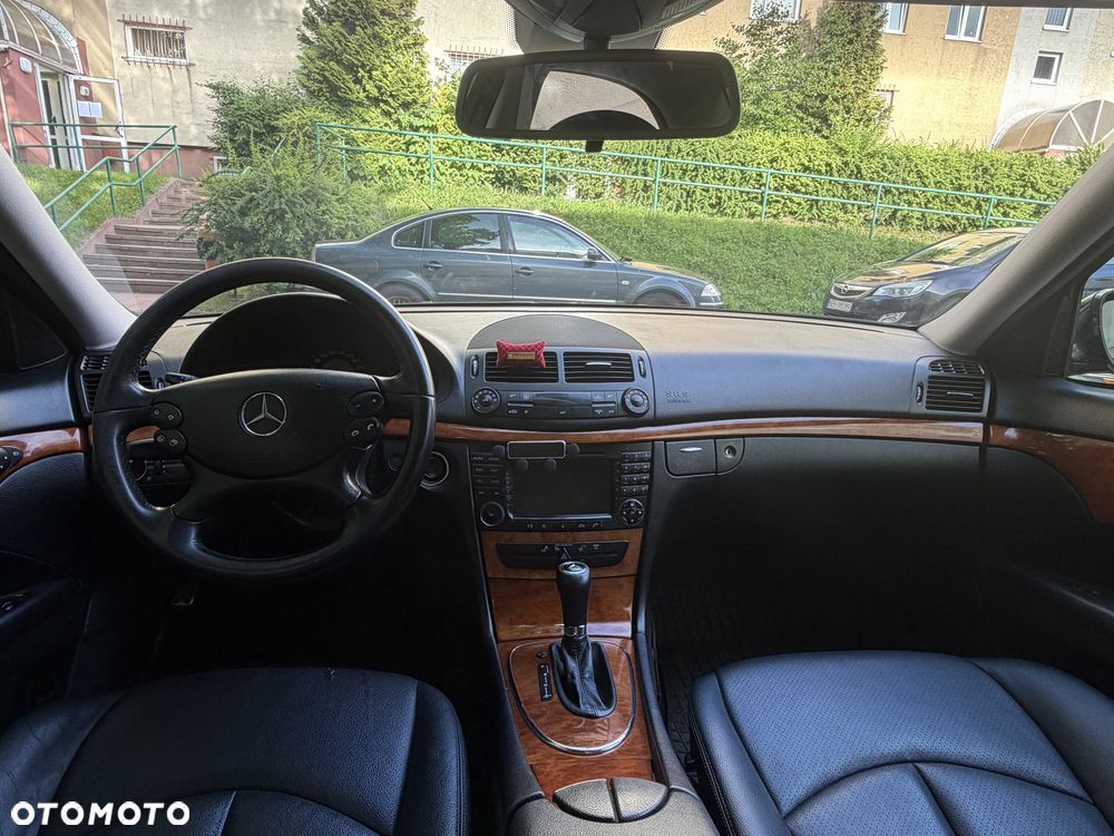 Mercedes-Benz Klasa E 200 CDI Automatik Classic - 21
