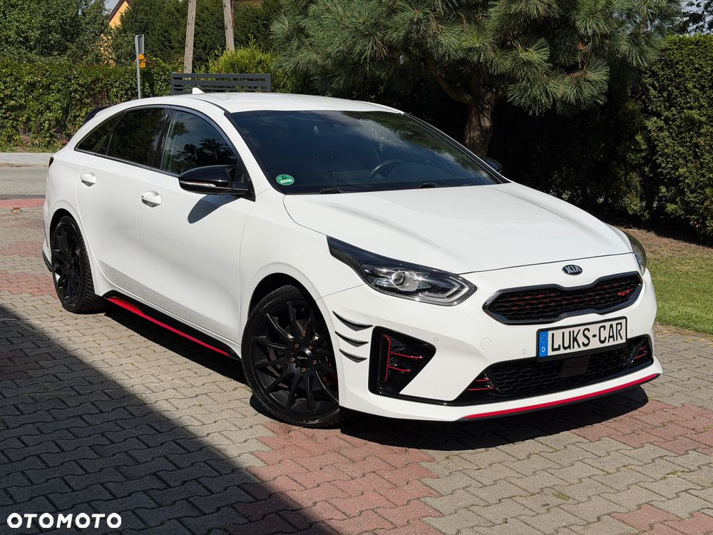 Kia ProCeed 1.6 T-GDI GT - 11