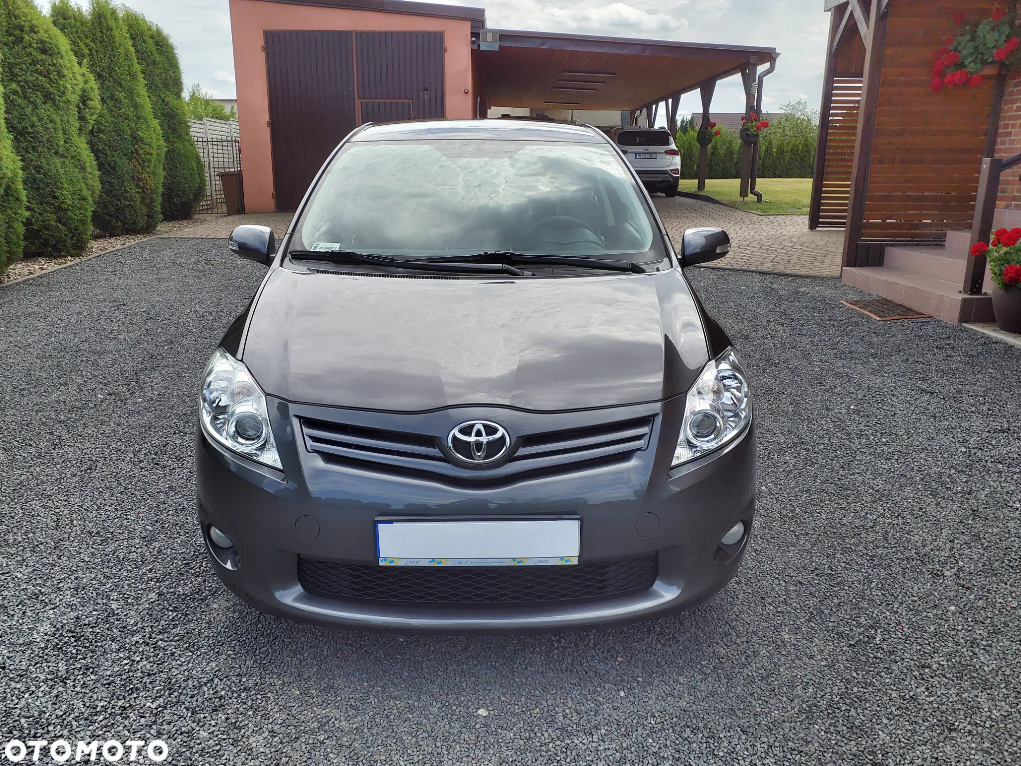 Toyota Auris 1.6 Premium - 2