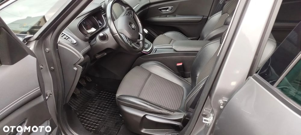 Renault Scenic 1.6 dCi Intens - 10