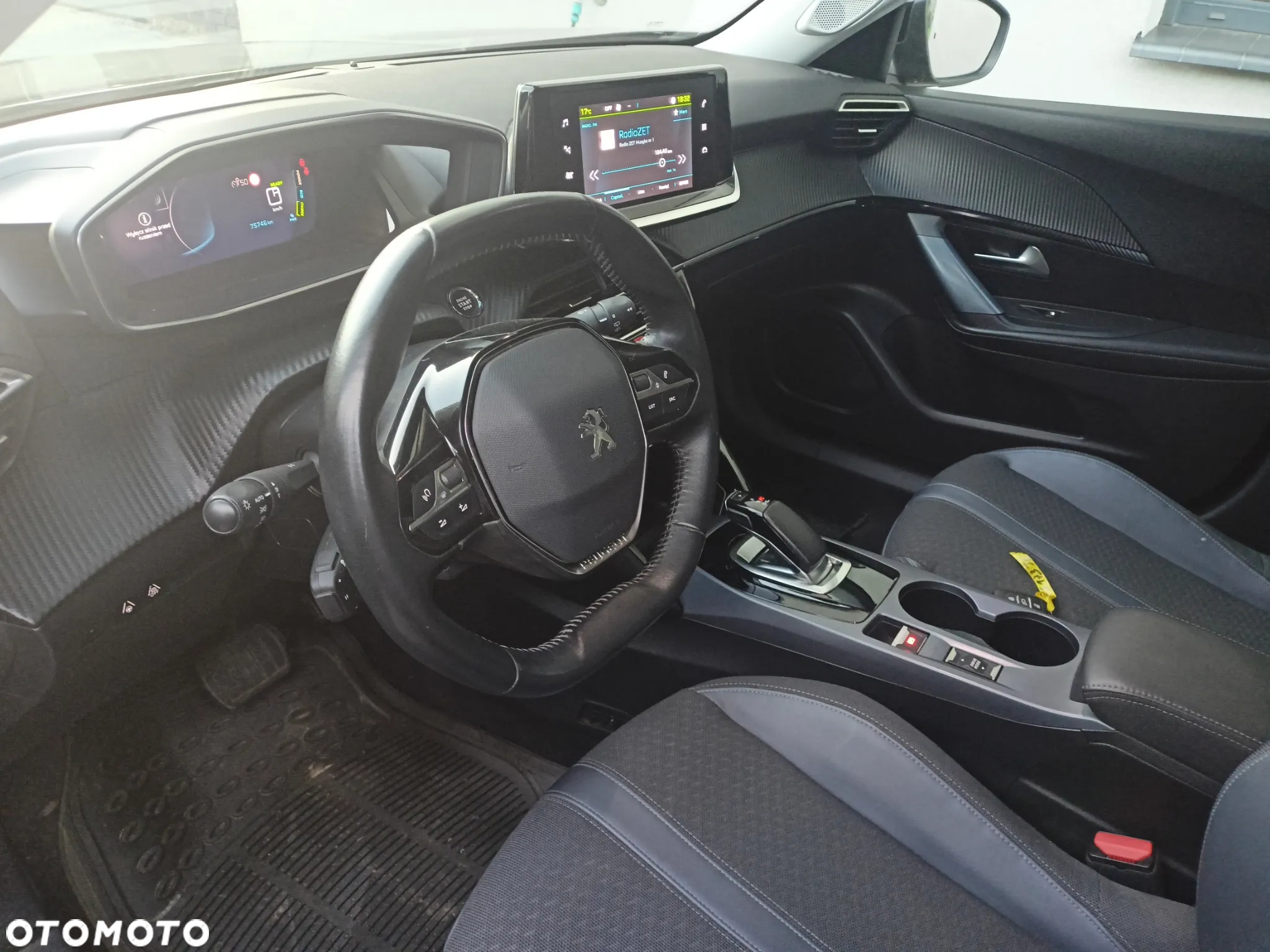 Peugeot 2008 - 6