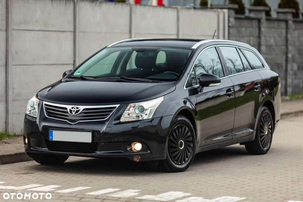 Toyota Avensis 1.8 Comfort - 3