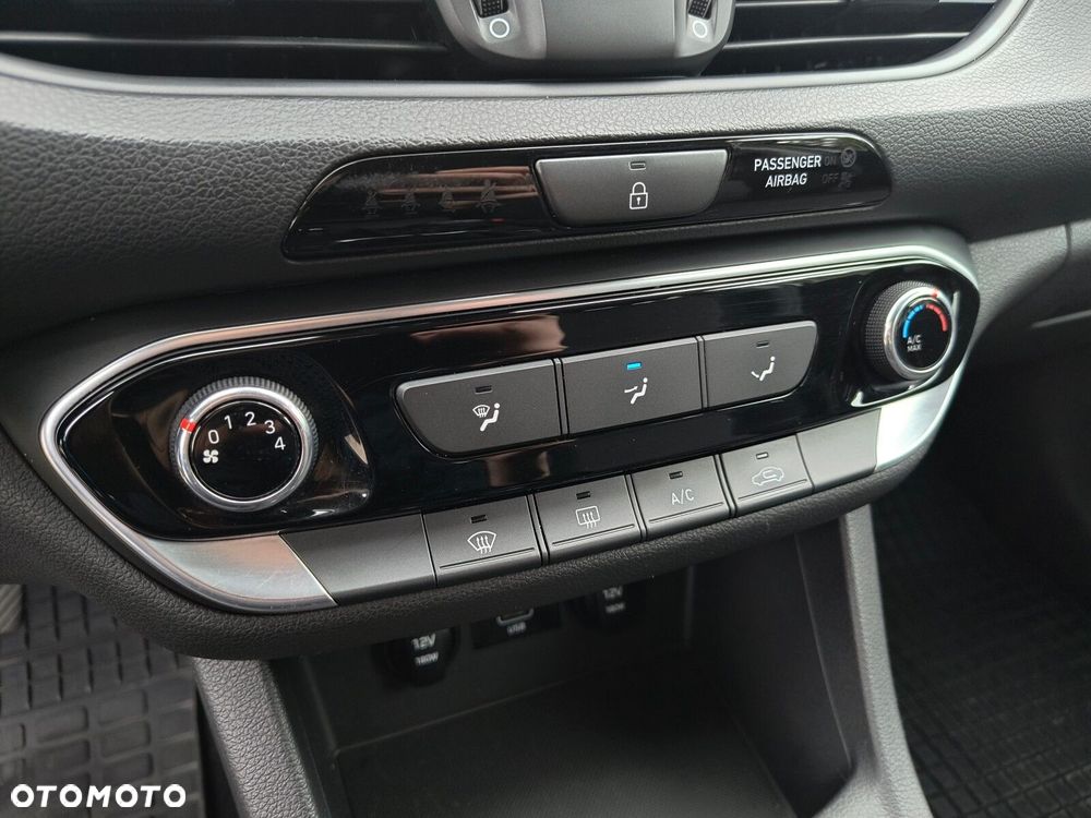 Hyundai i30 - 22