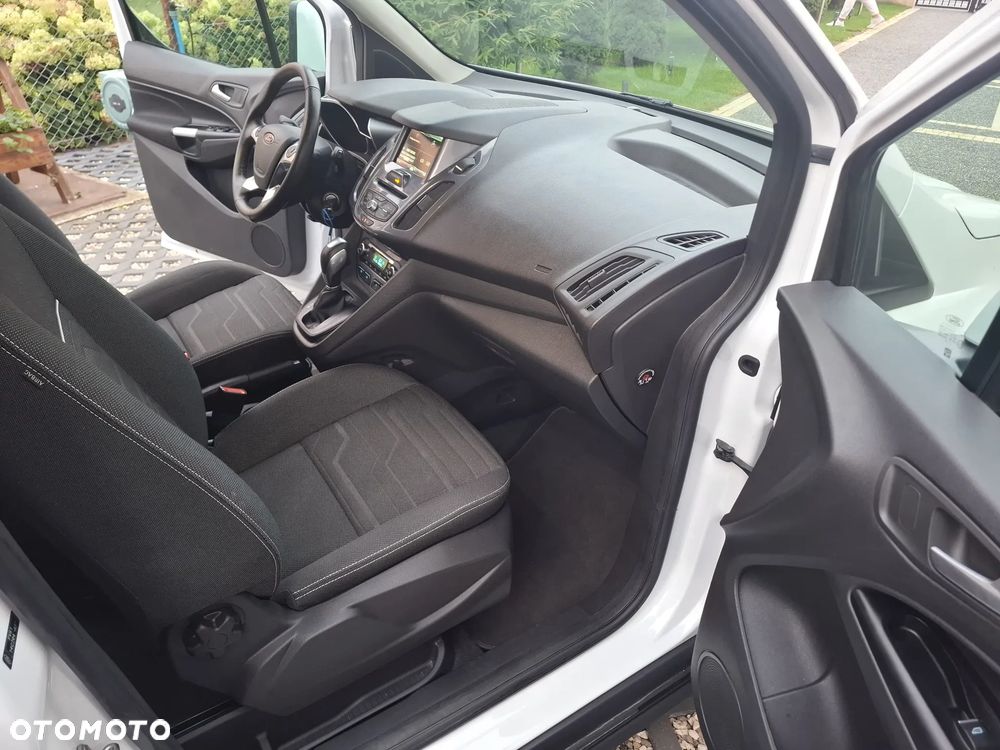 Ford Tourneo Connect Grand - 11