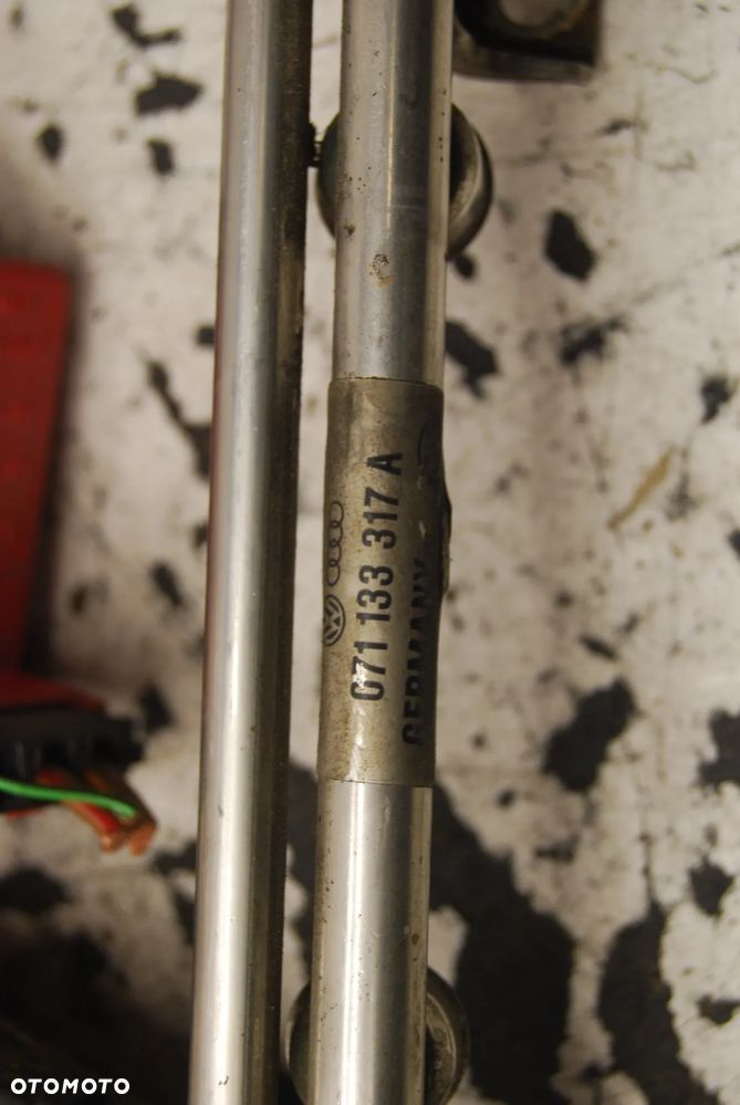 LISTWA WTRYSKOWA 071133317A 2.3 AGZ VW BORA GOLF IV SEAT - 4