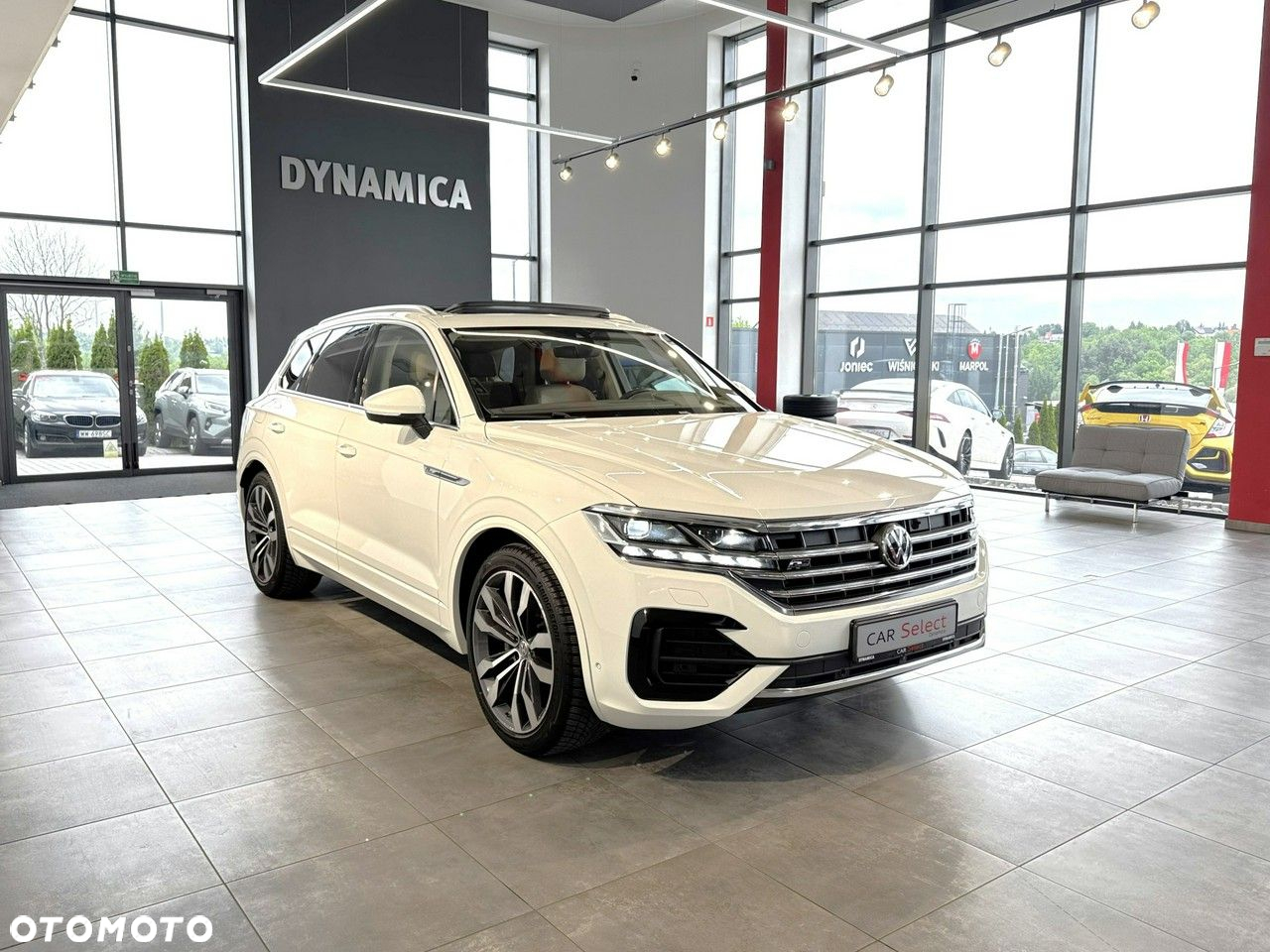 Volkswagen Touareg - 2