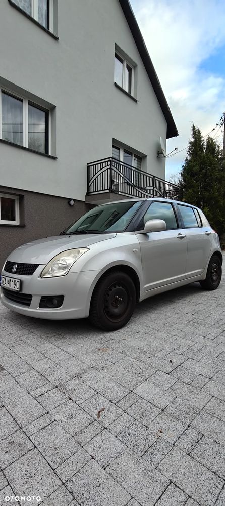 Suzuki Swift 1.3 GS / Premium 4WD - 1