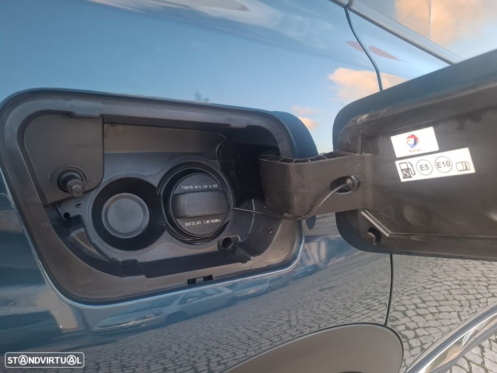 Peugeot 3008 1.6 Hybrid Allure e-EAT8 - 53