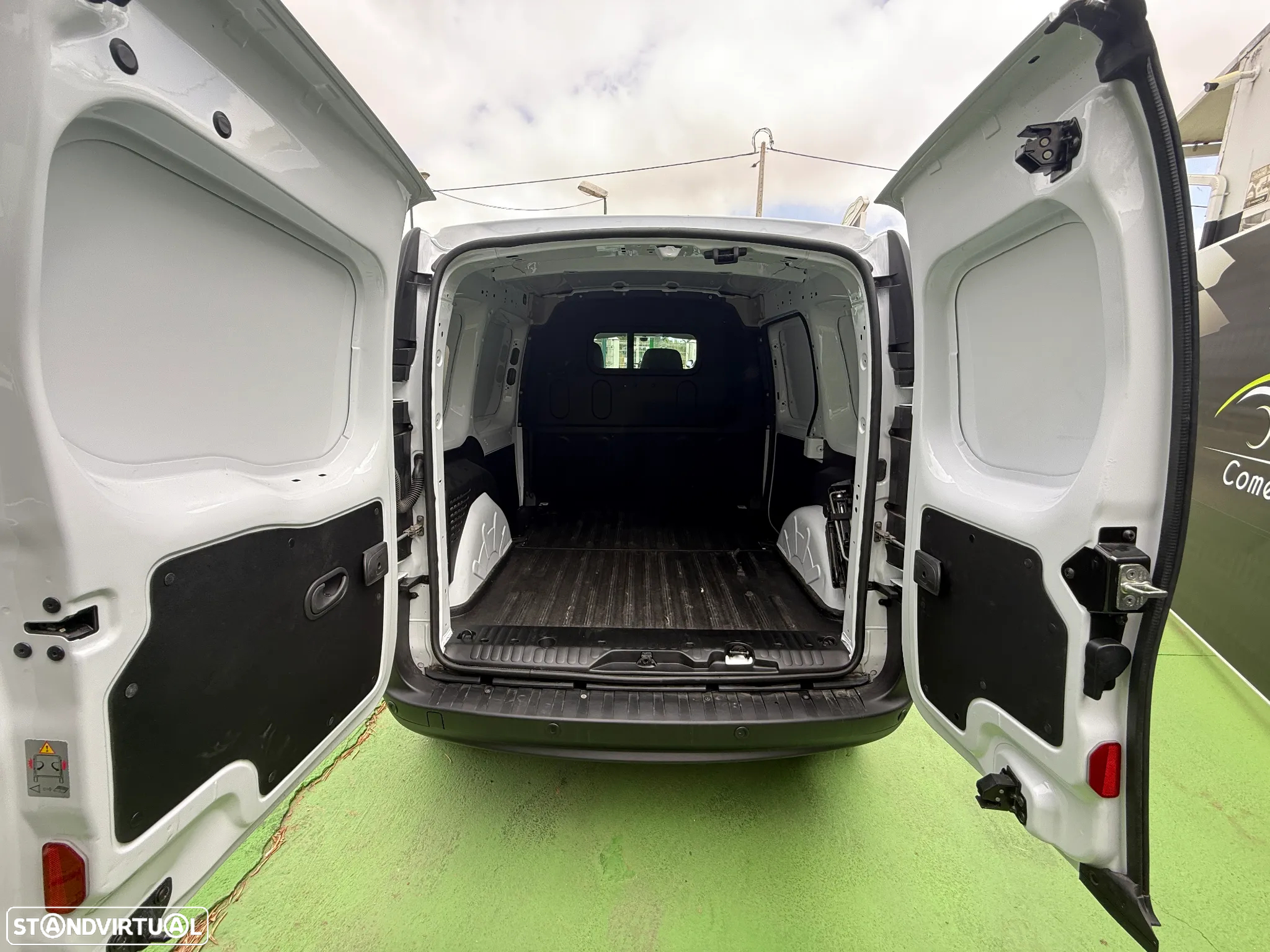 Renault KANGOO 3L - 7
