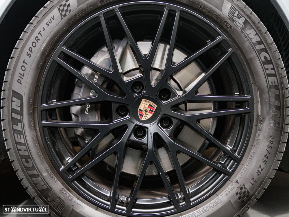 Porsche Cayenne Coupé E-Hybrid Black Edition - 18