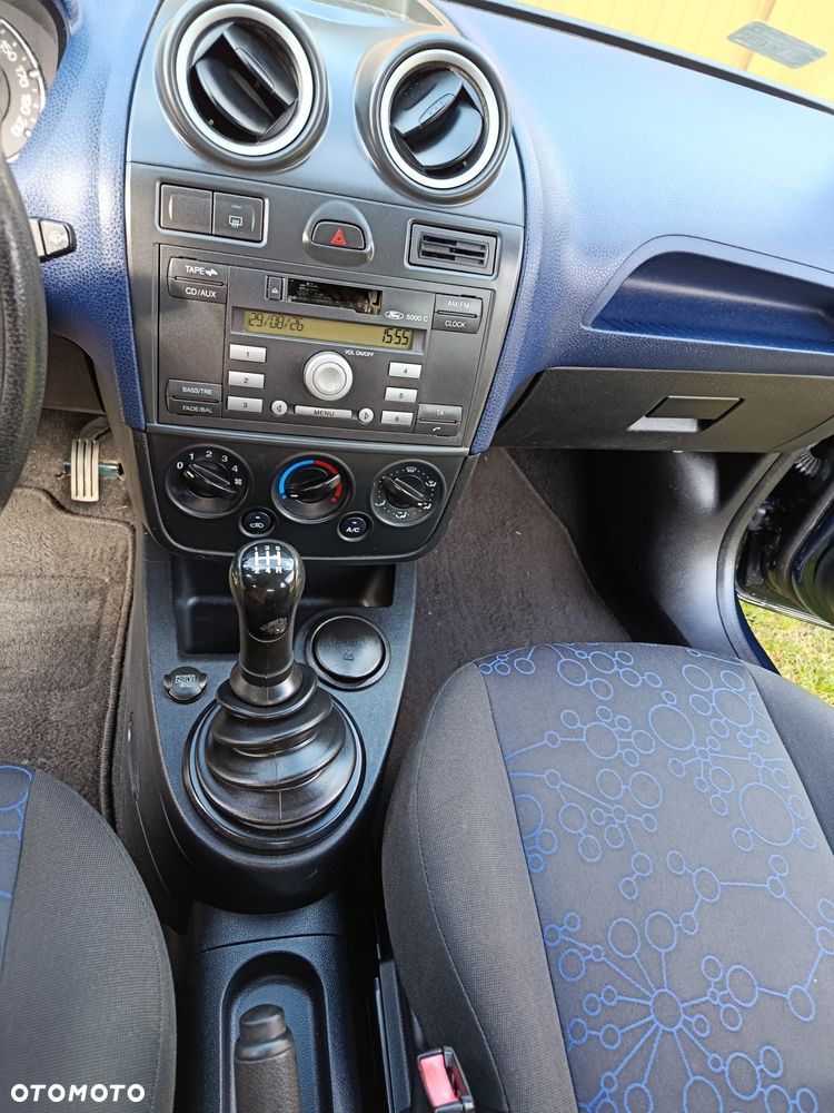 Ford Fiesta - 8