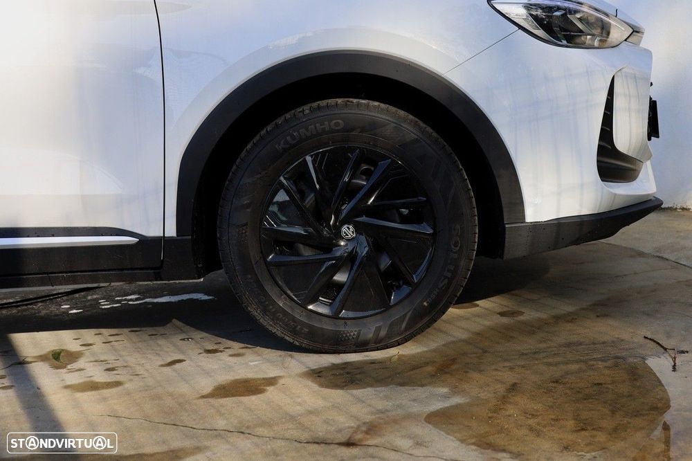 MG ZS 1.5 Hybrid+ Standard - 4