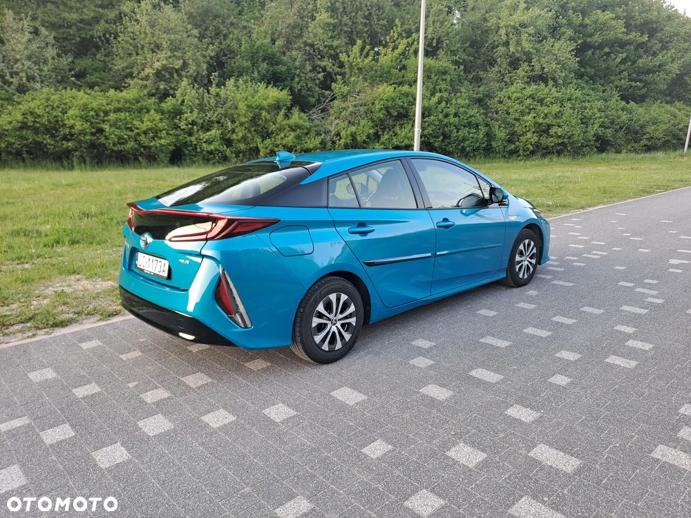 Toyota Prius 1.8 HSD Prestige - 5
