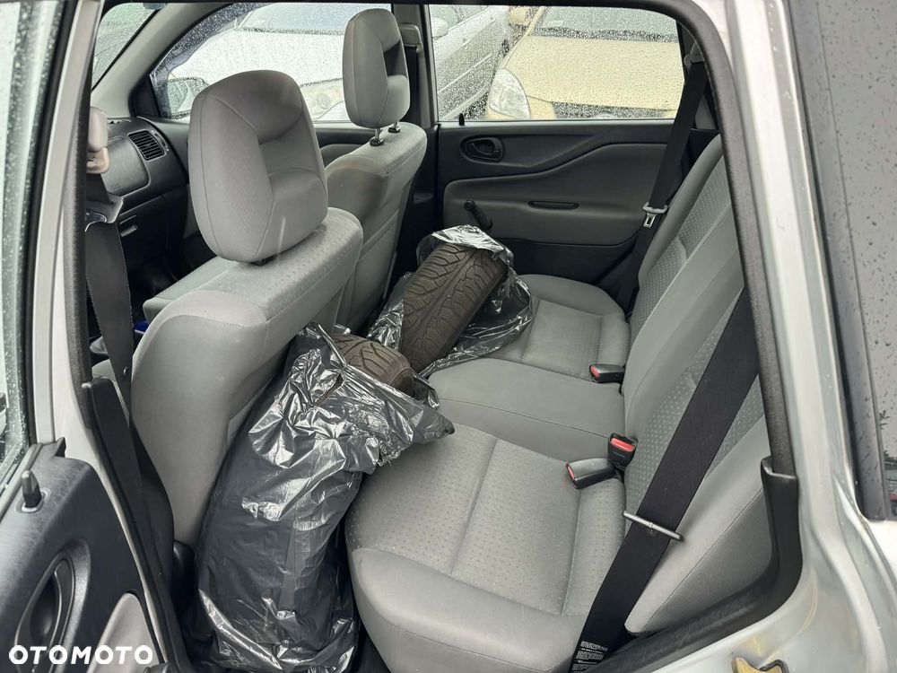 Mitsubishi Space Star 1.6 Family - 13