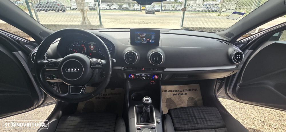 Audi A3 Sportback 1.6 TDI S-line - 18