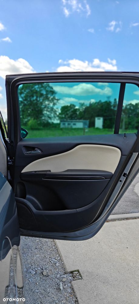 Opel Zafira 2.0 CDTI Cosmo - 22