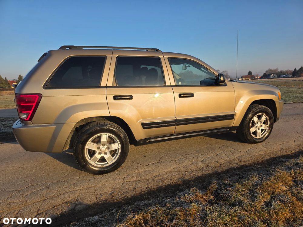 Jeep Grand Cherokee - 21