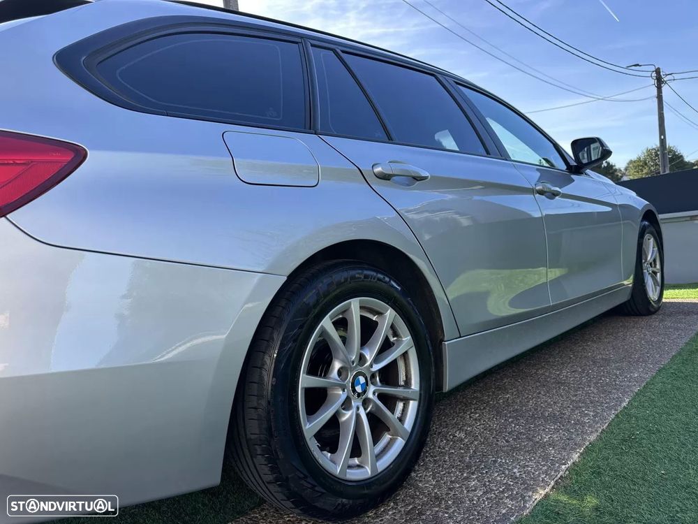 BMW 318 d Sport Line - 17
