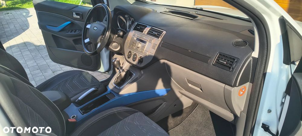 Ford Kuga 2.0 TDCi 2x4 Trend - 17