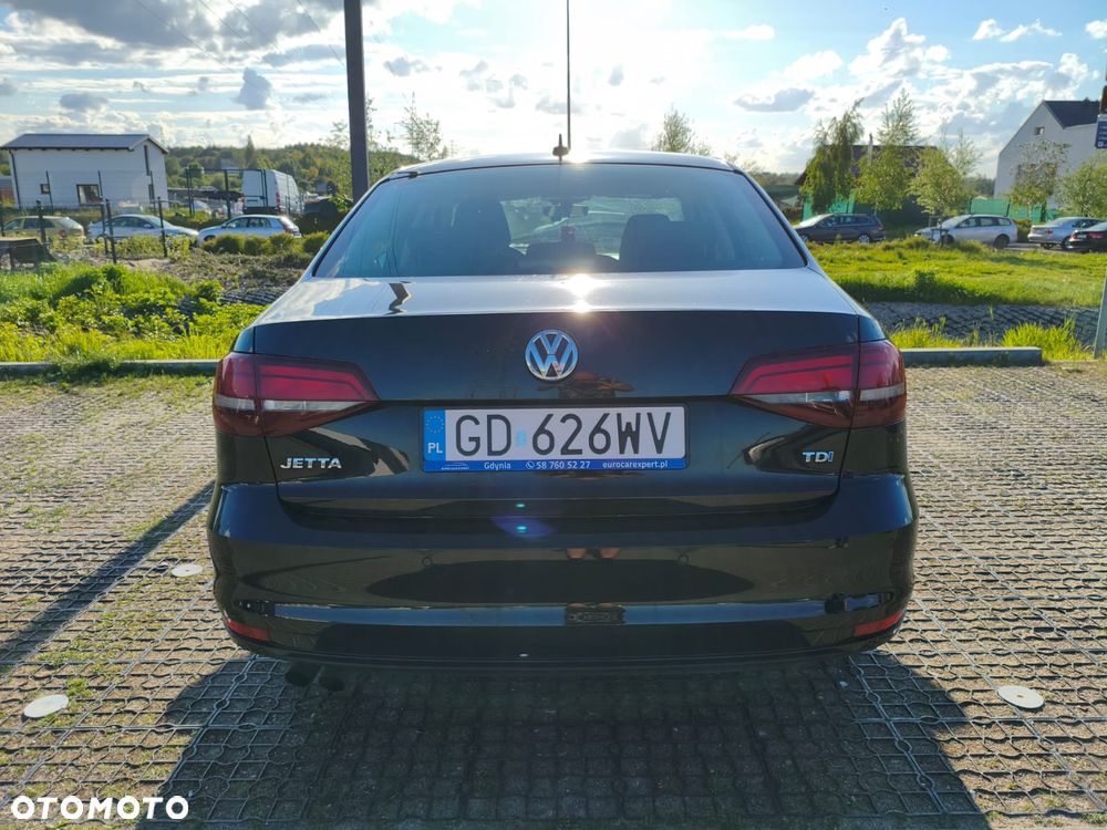 Volkswagen Jetta 2.0 TDI DPF BMT Comfortline - 4