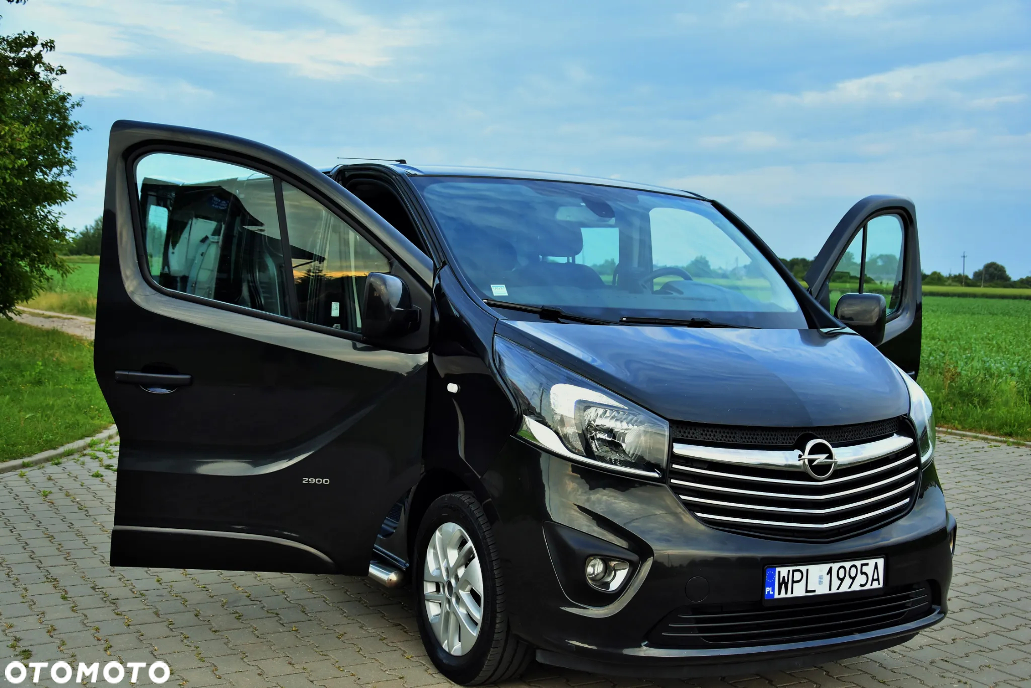 Opel Vivaro L2H1 2.9t Elegance - 24
