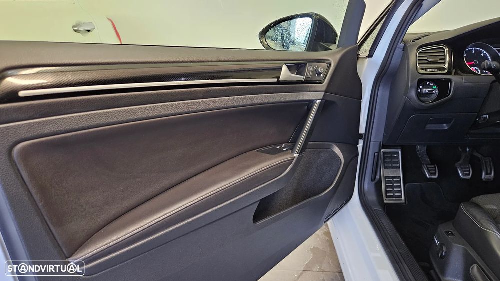 VW Golf 1.6 TDi R-Line - 8