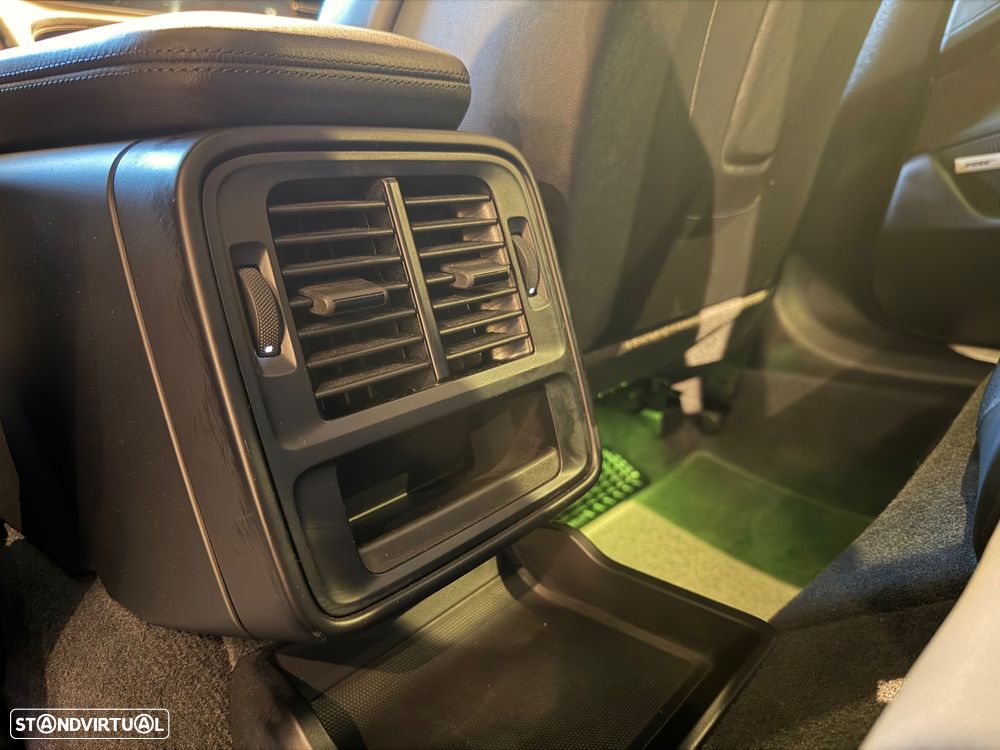 Porsche Taycan Cross Turismo 4S - 34