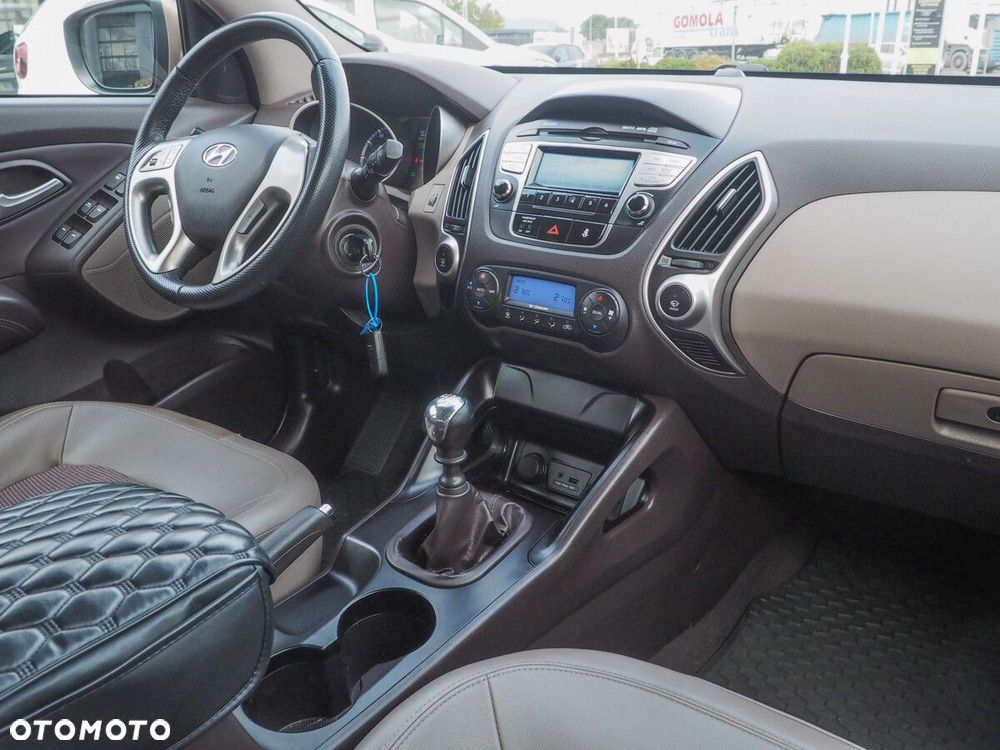 Hyundai ix35 - 12
