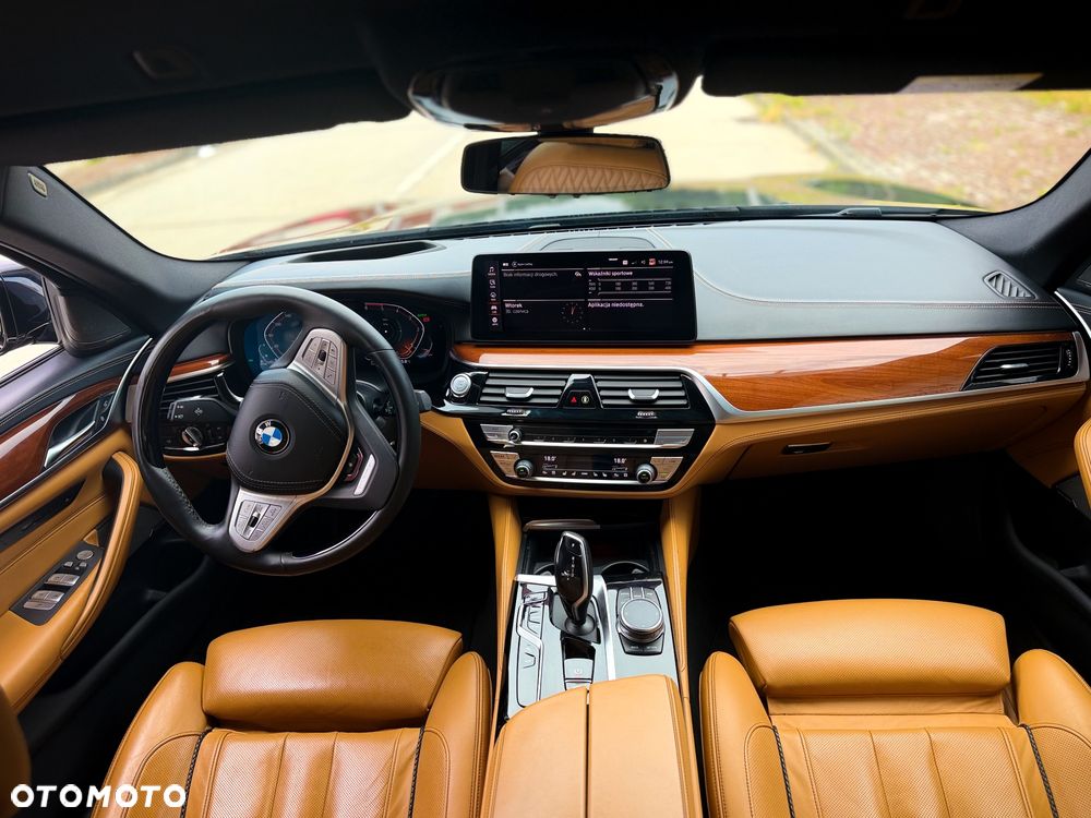 BMW Seria 5 540d xDrive mHEV Luxury Line - 22