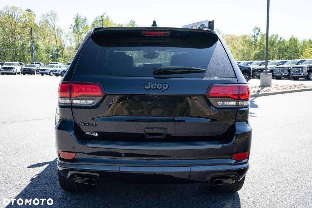 Jeep Grand Cherokee - 17